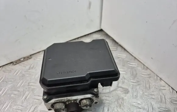 Nissan X-Trail T31 ABS Pump A98000E87 TD8405