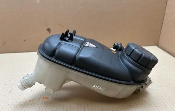 Mercedes-Benz CLA C117 X117 W117 Coolant expansion tank/reservoir A2465000049