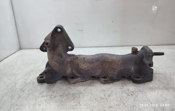 Nissan Pathfinder R51 Exhaust manifold