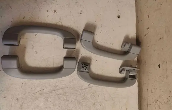 BMW 1 E81 E87 Front interior roof grab handle 9143516