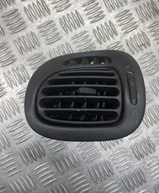 Citroen Xsara Picasso Dash center air vent grill 9631280177