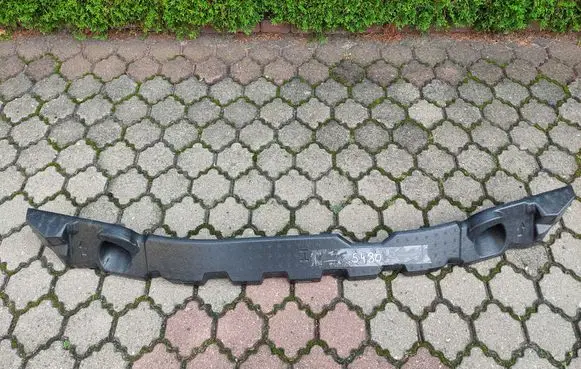 Front bumper foam support bar
