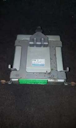 Mazda 626 Engine control unit/module fs9018881a e2t83271t
