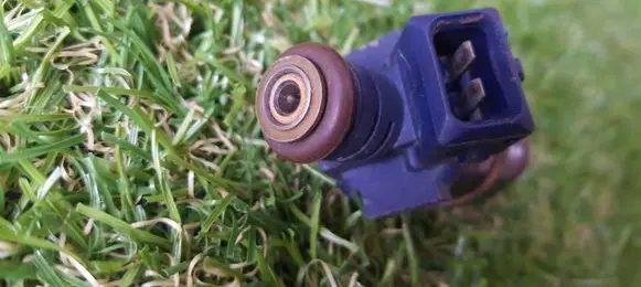 Renault Megane I Fuel injector 866313