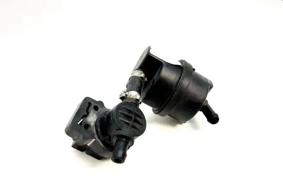 Mercedes-Benz ML W164 Vacuum valve 0004703593 A2114700116