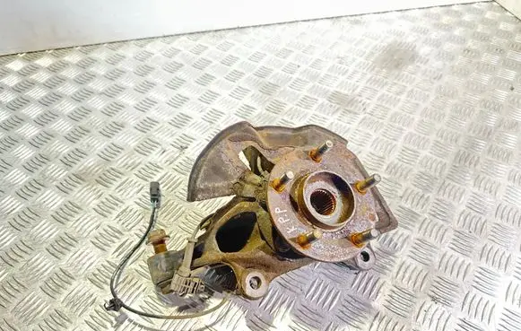 Mazda 6 Front wheel hub