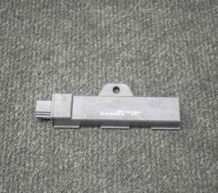 BMW M4 F82 F83 Keyless system antenna 9220832