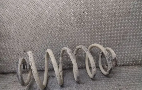 Toyota Auris 150 Rear coil spring