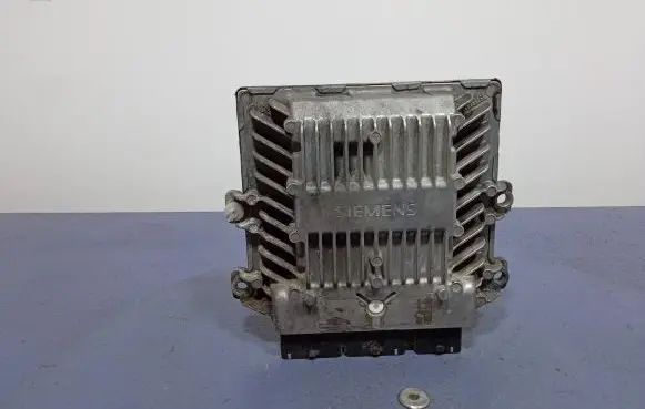 Ford Focus Engine control unit/module ECU S120651001A8