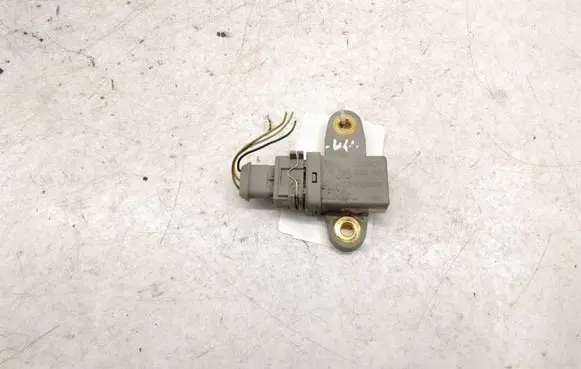 Mercedes-Benz E W210 ESP acceleration yaw rate sensor 0125420417 A0125420417