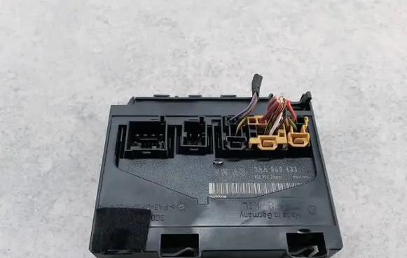 Volkswagen PASSAT B7 Comfort/convenience module 3AA959433
