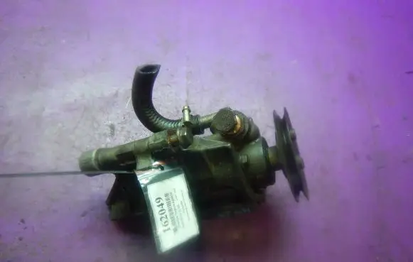 Seat Ibiza II (6k) Power steering pump