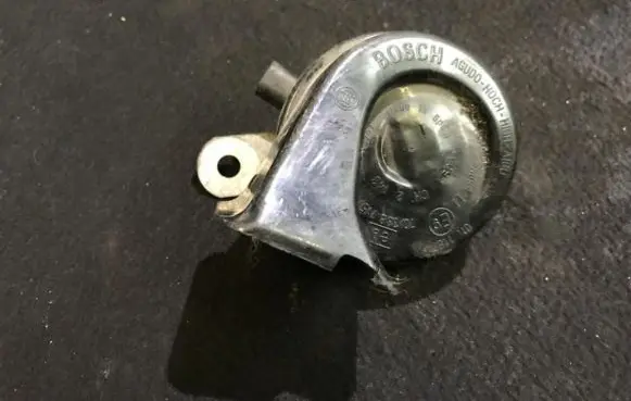 Audi A3 S3 8L Horn signal