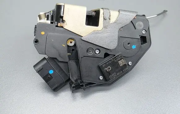 Front door lock