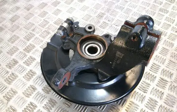 Ford Focus Front wheel hub AV613K170