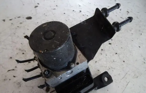 Seat Ibiza III (6L) ABS Pump 6Q0907379AF