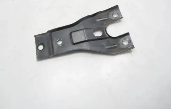 Volkswagen PASSAT B7 Radiator support slam panel bracket 3AA805569