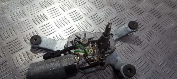 Mitsubishi Carisma Rear window wiper motor 0390201528