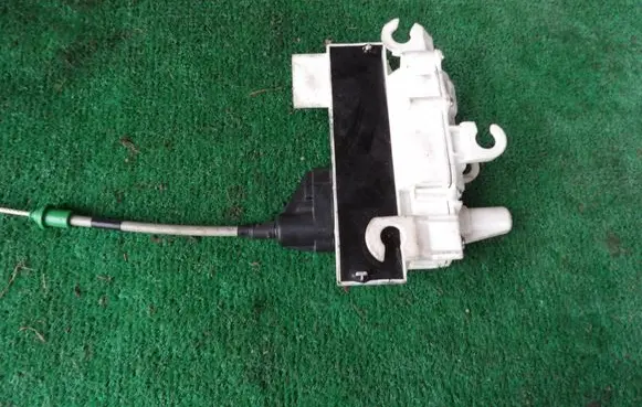 BMW 5 G30 G31 G38 Front door soft close latching motor 5A36EA102