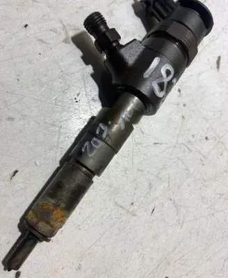 Peugeot 207 Fuel injector 0445110252