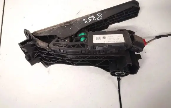 Volkswagen PASSAT B6 Accelerator throttle pedal 1k1723503l 6pv008600-01