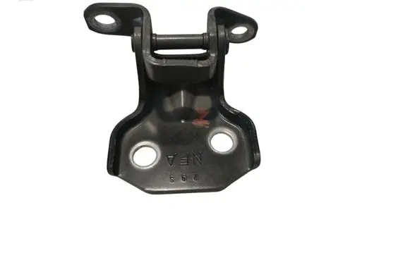 Subaru XV Front door lock loop/hook striker 43513003 T239261