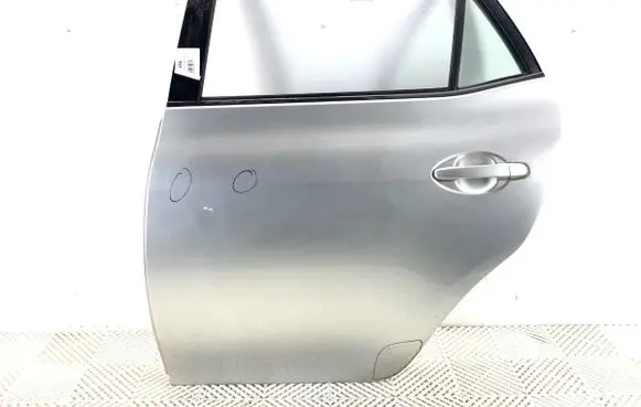 Toyota Auris 150 Rear door 1C0