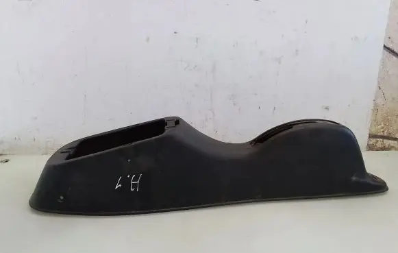 Hyundai H-100 Center console
