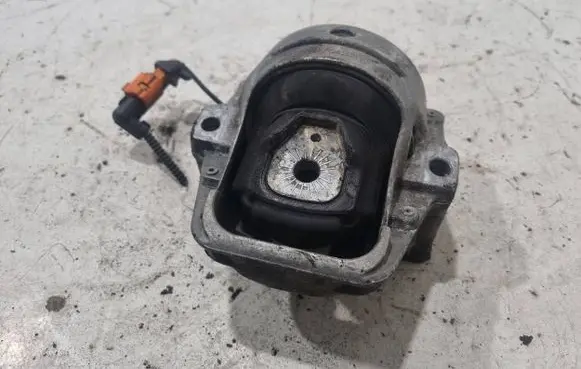 Audi Q5 SQ5 Engine mount bracket 8k0199381
