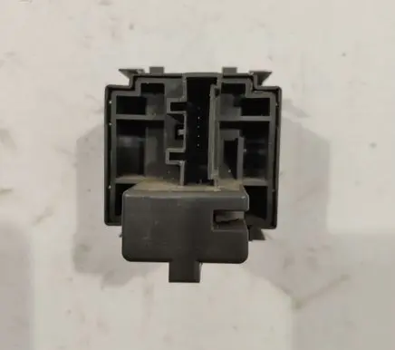 Renault Megane II Headlight level height control switch 8200121805B