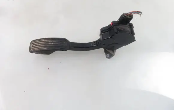 Toyota Auris 150 Accelerator throttle pedal 1988007310 7811012010