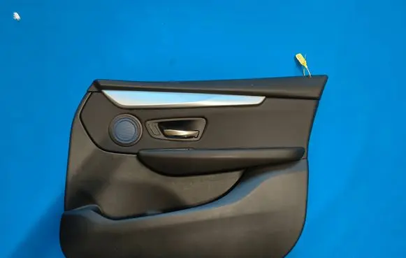 BMW 2 F45 Front door card panel trim