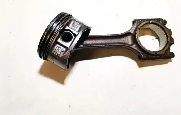 Volvo XC90 Piston with connecting rod
