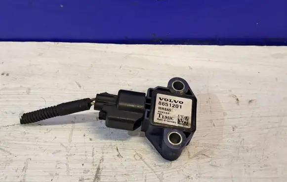 Volvo V50 Airbag deployment crash/impact sensor 8651201