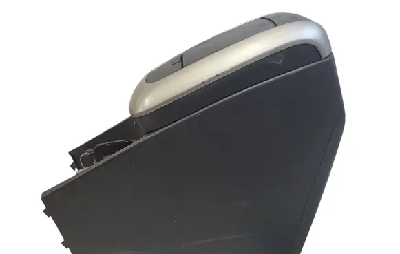 Toyota Auris 150 Center console 5891102180