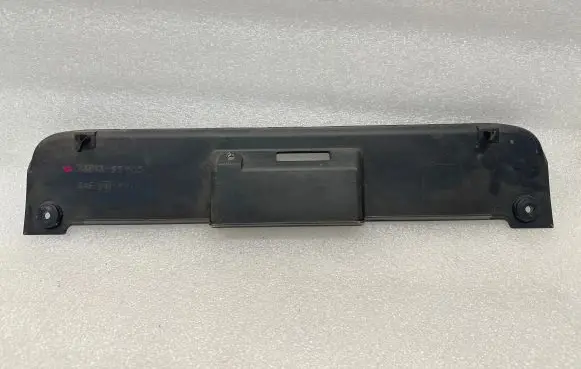 Suzuki Grand Vitara I Centre console side trim front 7381365D00