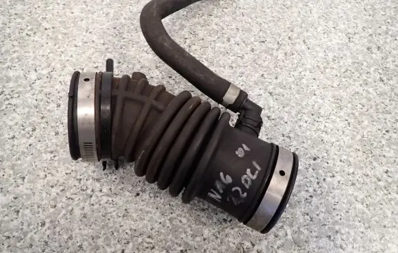 Nissan Almera N16 Intercooler hose/pipe