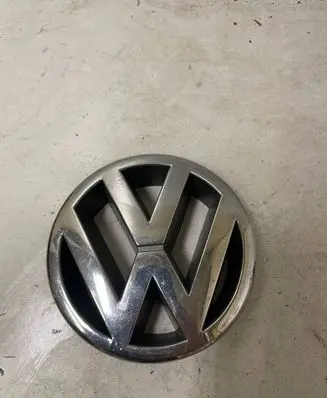 Volkswagen PASSAT B4 Manufacturer badge logo/emblem 3B0853601