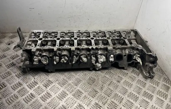 BMW X5 E70 Engine head 7800003 7811936 7807641