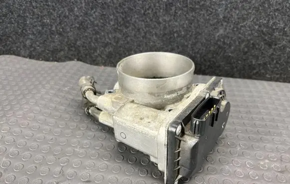 Jaguar XF X250 Throttle valve 6R839F991BB 9K085101 6R839F991