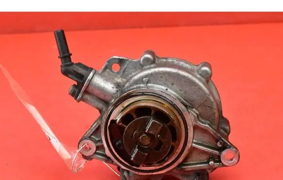 Peugeot 308 Vacuum pump 758642404