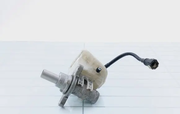 Peugeot 308 Master brake cylinder 0204051007