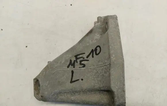 BMW 5 F10 F11 Engine mount bracket 2284111