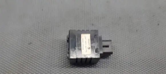 Subaru Legacy Xenon control unit/module 83023