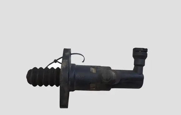Skoda Octavia Mk2 (1Z) Clutch slave cylinder 1K0721261Q