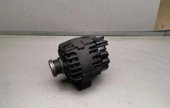 Mitsubishi Colt Generator/alternator A6391500250