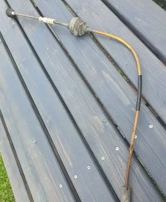 Volkswagen PASSAT B3 Speedometer cable 357957805A