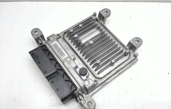 Mercedes-Benz C W204 Engine control unit/module A6519007500 A0064461540