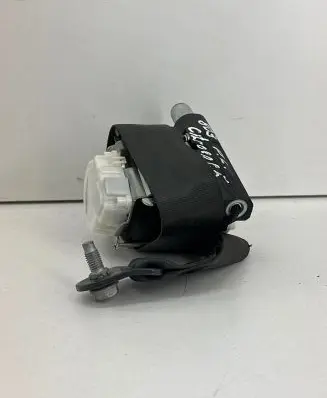 Citroen C5 Front seatbelt 33060320