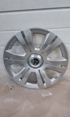 Skoda Yeti (5L) R16 wheel hub/cap/trim 5L0601147C PP27032018